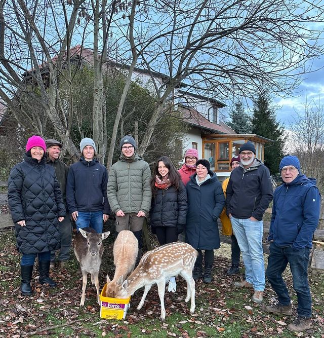 Besuch mit MdB Dr. Zoe Mayer bei der Rehkitz-Aufzuchtstation in Bad Waldsee